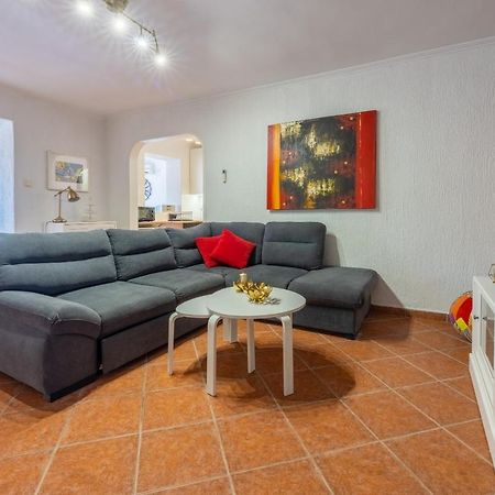 Apartments Villa Dora Kraljevica Kültér fotó