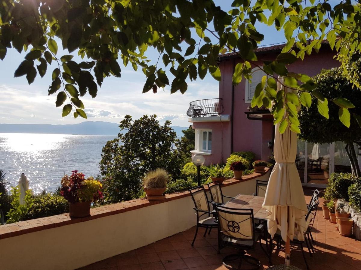 Apartments Villa Dora Kraljevica Kültér fotó
