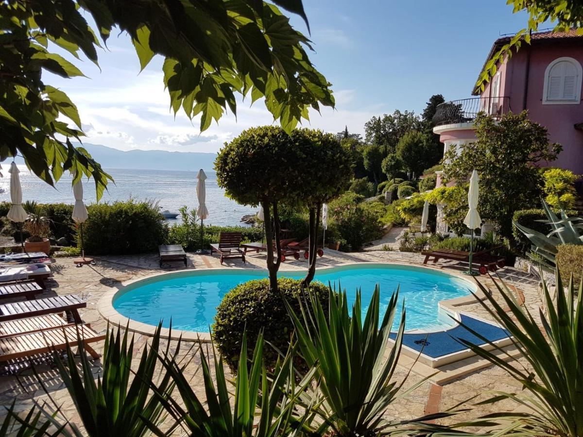 Apartments Villa Dora Kraljevica Kültér fotó