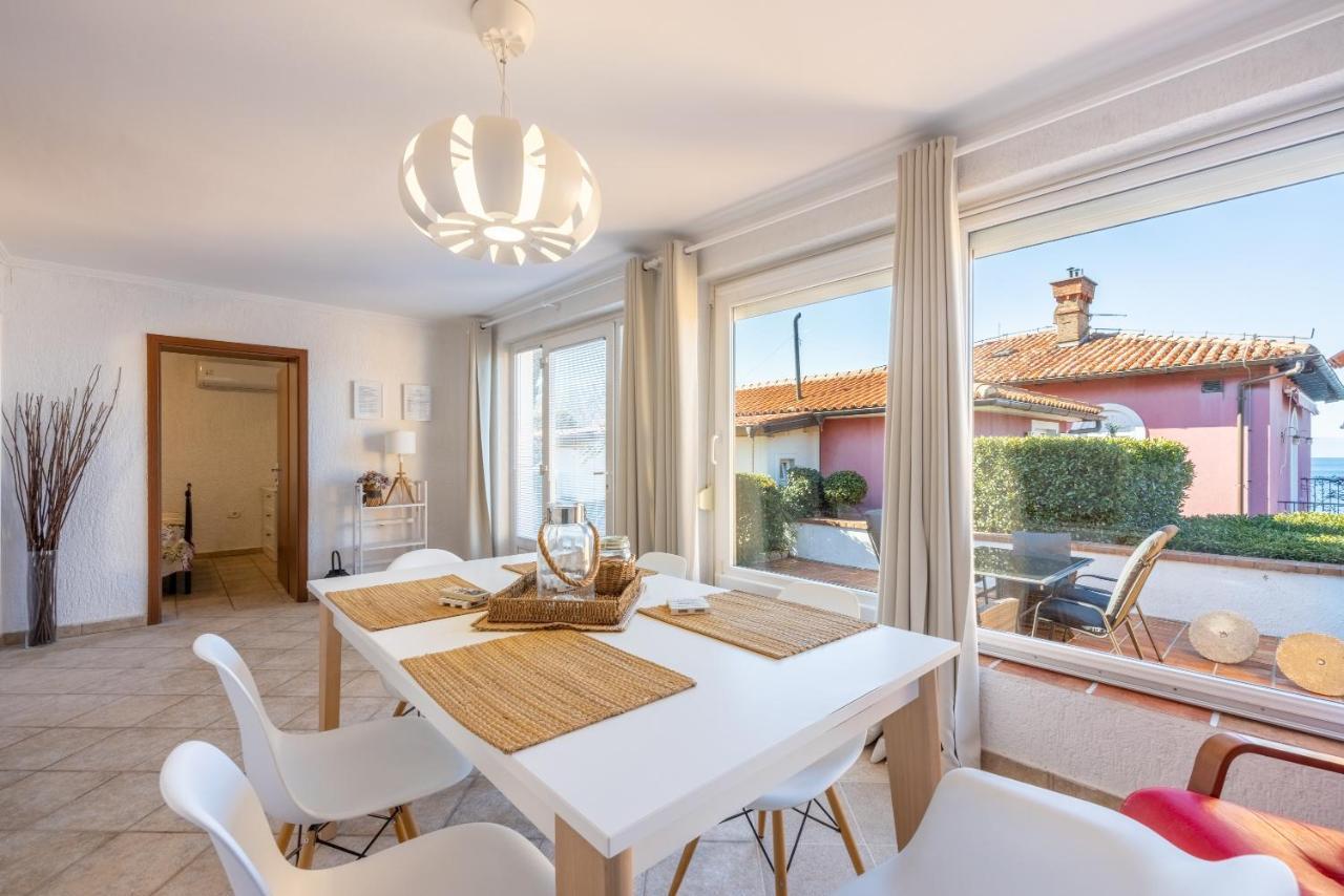 Apartments Villa Dora Kraljevica Kültér fotó