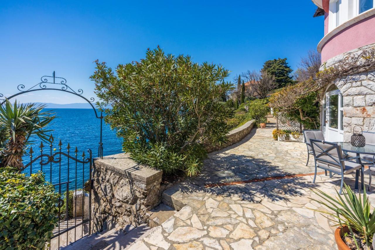Apartments Villa Dora Kraljevica Kültér fotó