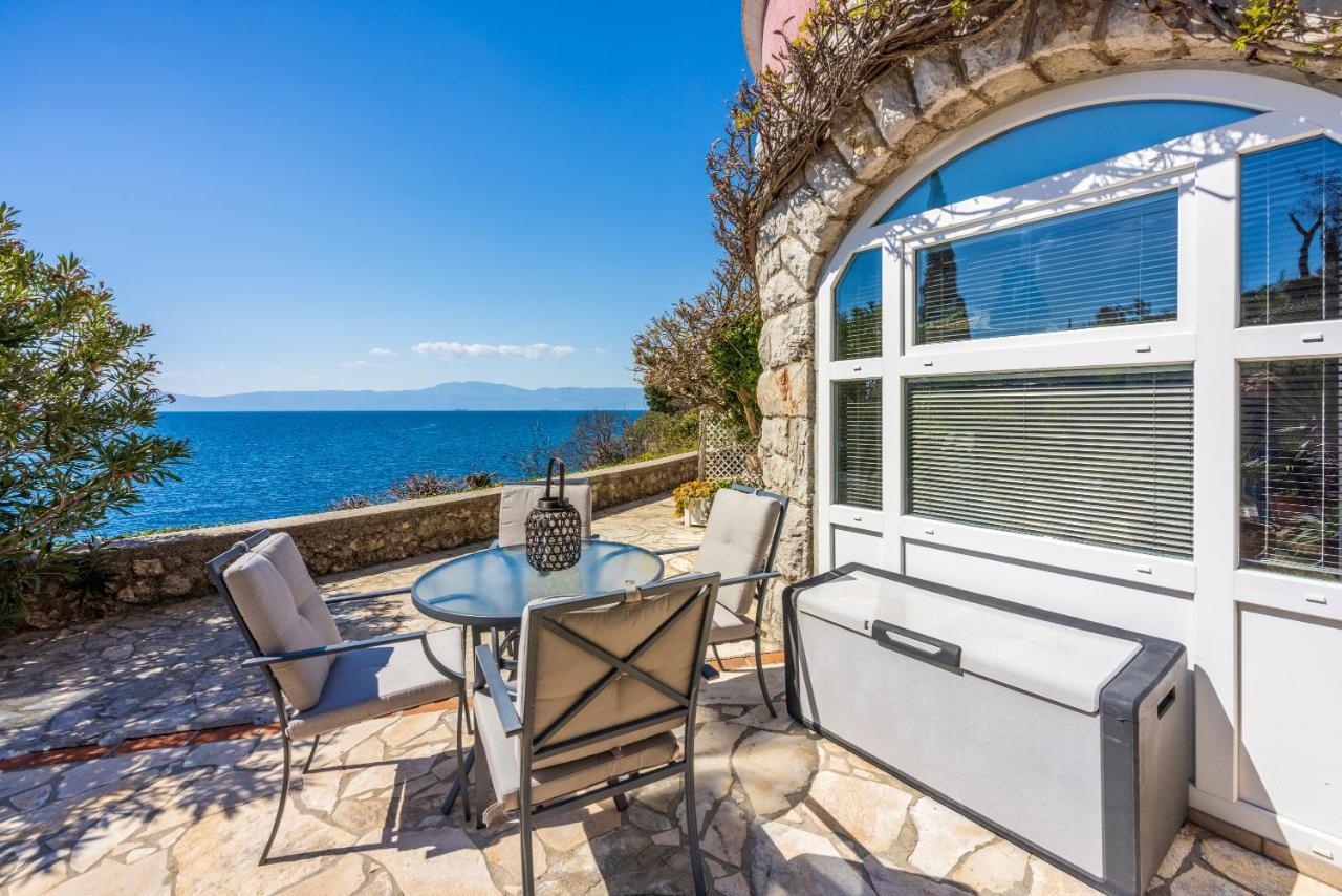 Apartments Villa Dora Kraljevica Kültér fotó
