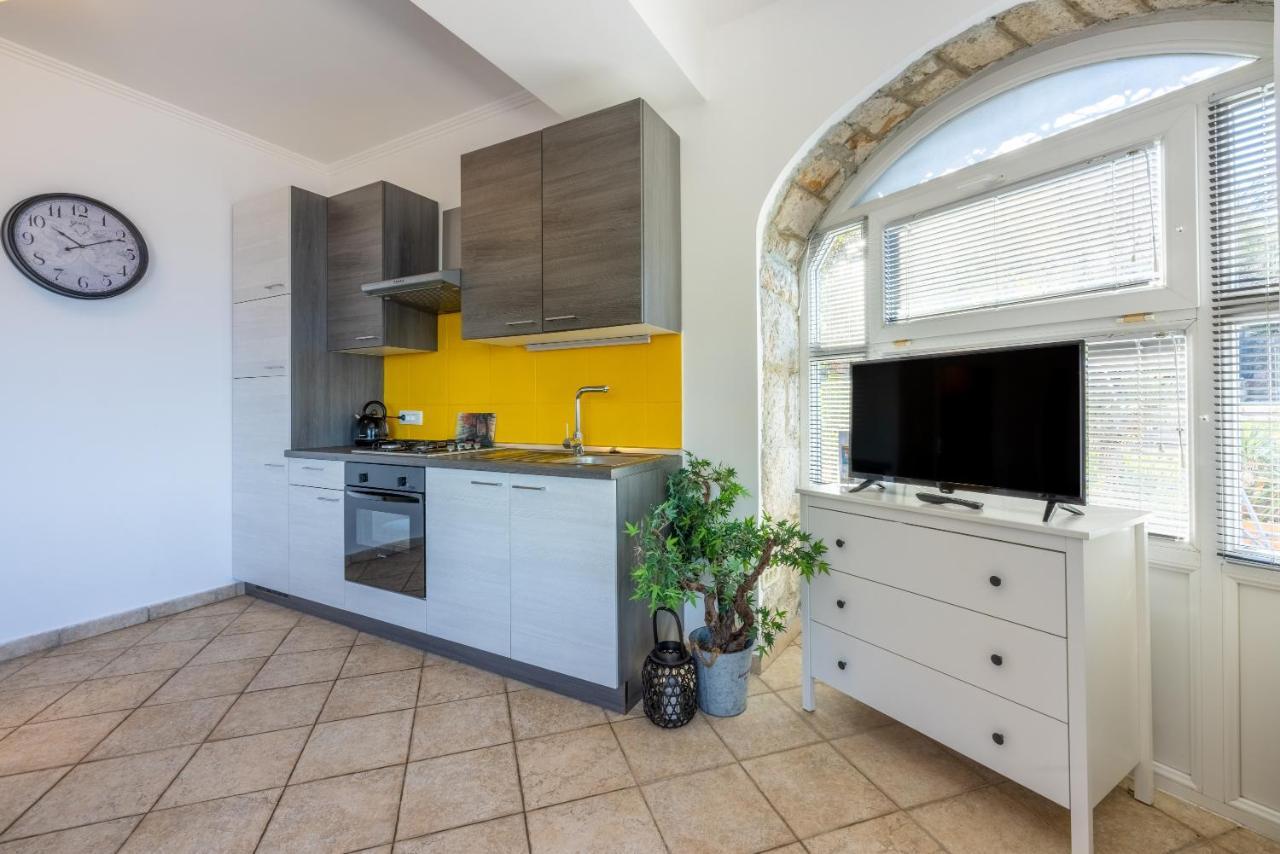 Apartments Villa Dora Kraljevica Kültér fotó
