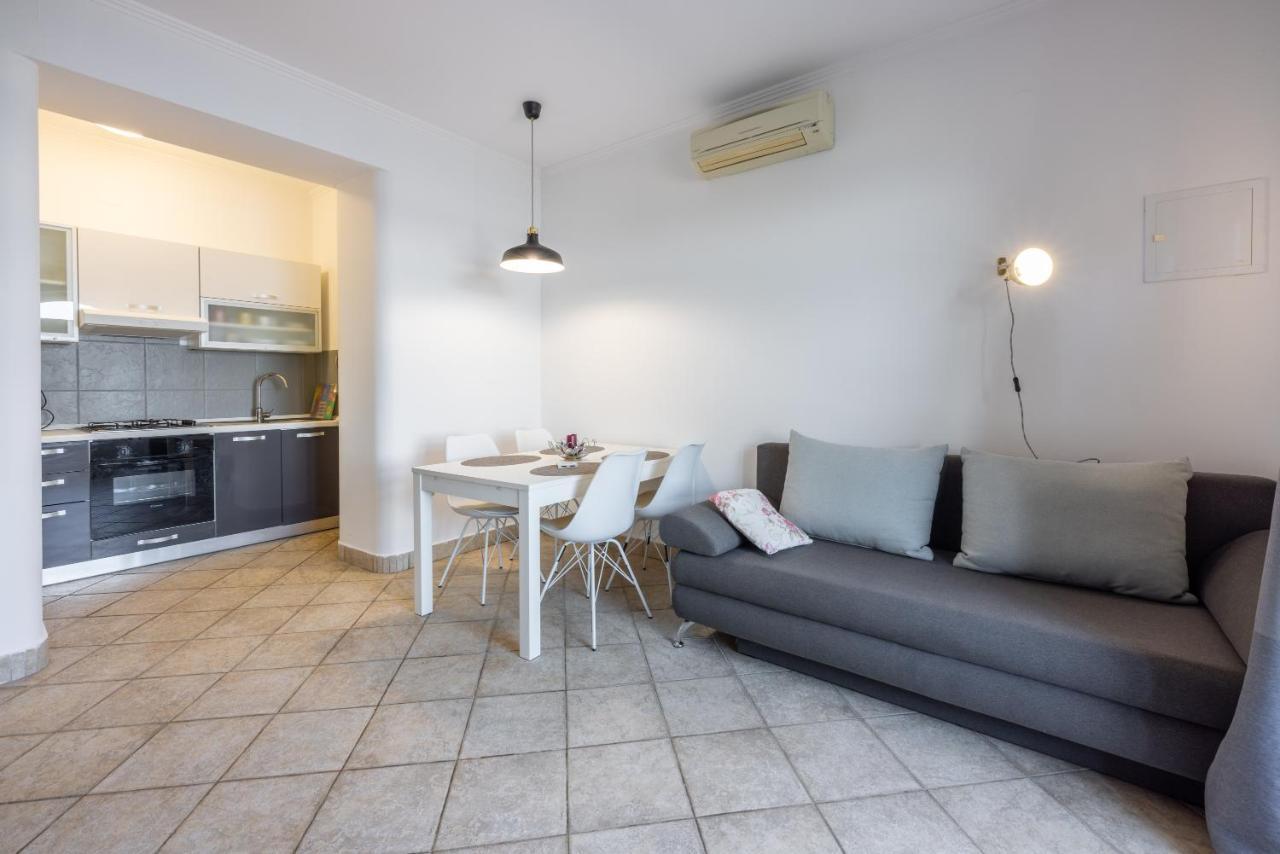 Apartments Villa Dora Kraljevica Kültér fotó